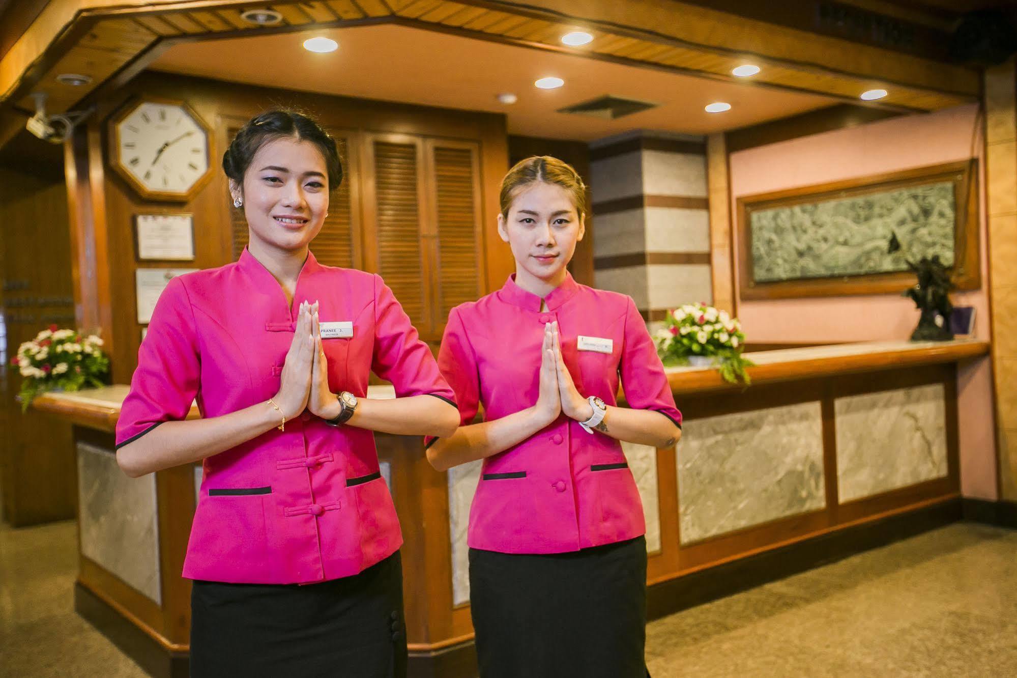 Raya Grand Hotel Nakhonratchasima Exterior foto